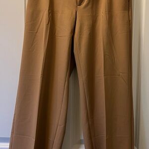 Banana Republic women’s 6 Petite wide leg trouser pant in Camel Tan NWT!
